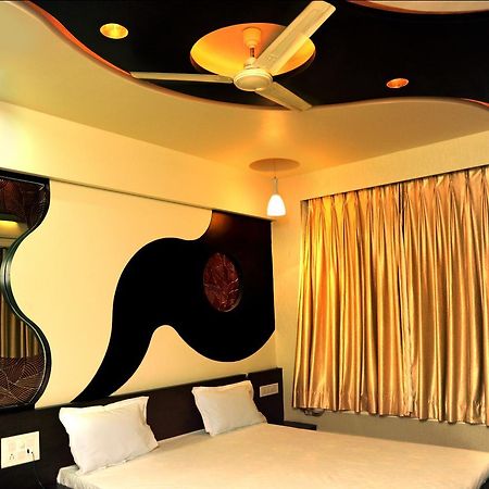 Tulsi Motel Nadiad Exterior photo